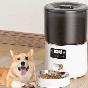 Автокормушка "Pets F01"
