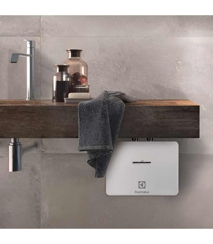 Водонагреватель проточный Electrolux NPX 4 Aquatronic Digital 2.0