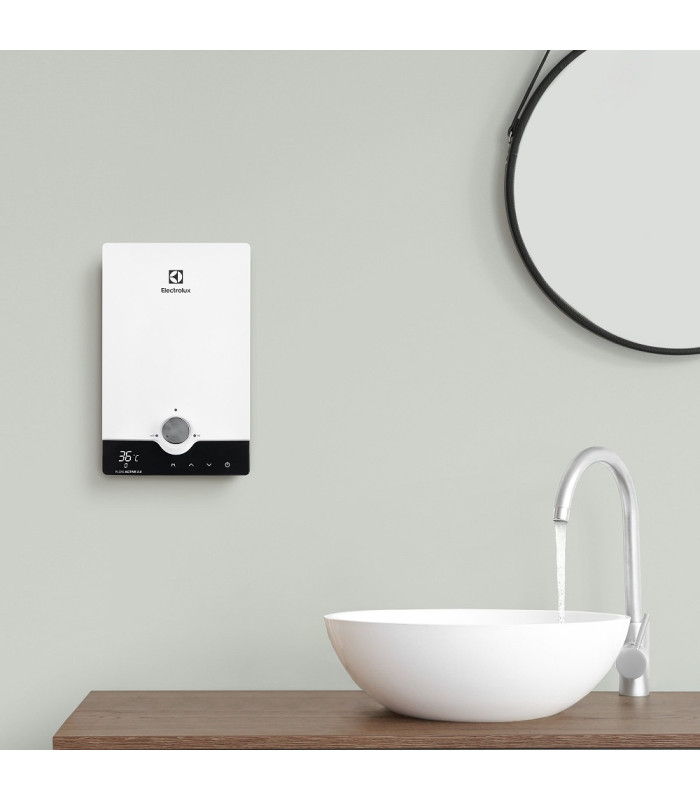 Водонагреватель проточный Electrolux NPX 8 Flow Active 2.0