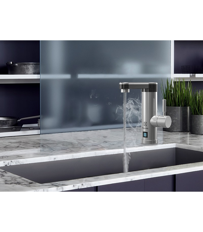 Водонагреватель проточный Electrolux Taptronic S