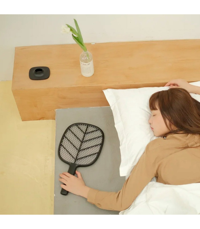 Мухобойка электрическая 2 в 1 Xiaomi SOLOVE Electric Mosquito Swatter (P2+ Black RUS) с режимом электрической ловушки