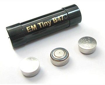 Цифровой диктофон "Edic-mini Tiny B47" комплектуется 3-мя батарейками G13-А