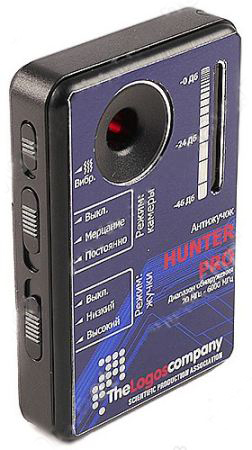 Антижучок с детектором скрытых камер "Hunter Pro" имеет боковое расположение кнопок управления, что делает его удобным в эксплуатации 