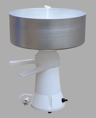 Электрический сепаратор для молока "Пензмаш ЭСБ-02" 80л/ч (нажмите на фото для увеличения)