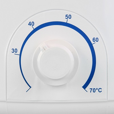 Модель оснащена удобным поворотным регулятором температуры (нажмите на фото для увеличения)