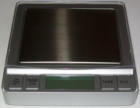 Карманные весы "Silver scale 500" взвешивают с точностью до десятой грамма!