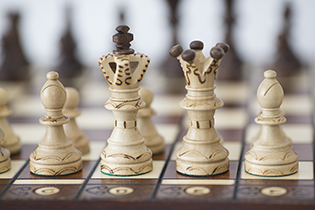 Истинная красота — в деталях: оцените высокое качество шахмат Амбассадор
