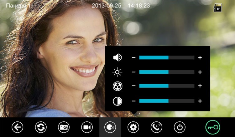 Видеодомофон Falcon "Eye FE-70w"</em> <em>имеет множество настроек, устанавливаемых сенсорными клавишами (для увеличения нажмите на фото)