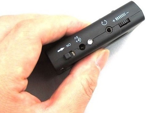 Детектор скрытых видеокамер "LD-RF1" имеет миниатюрные размеры