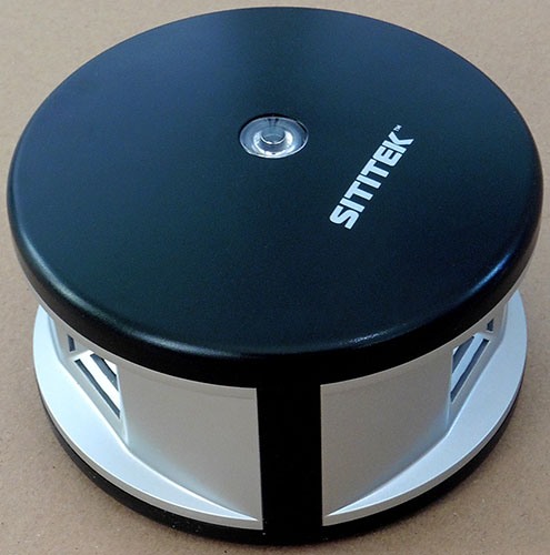 "SITITEK 360" — это мощный ультразвуковой аппарат, обеспечивающий отпугивание вредителей в круговом секторе (увеличение по нажатию)