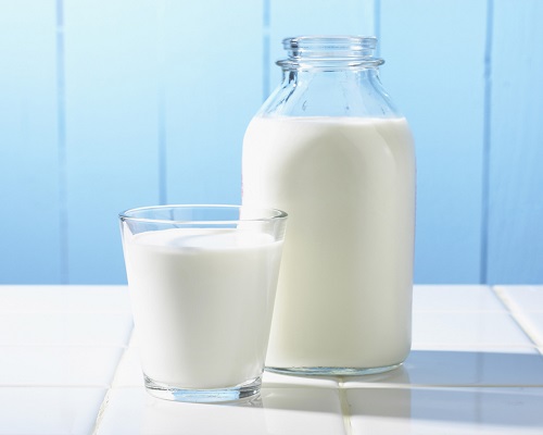 Электросепаратор-сливкоотделитель позволяет в домашних условиях получить вкуснейшие домашние сливки и обезжиренное молоко