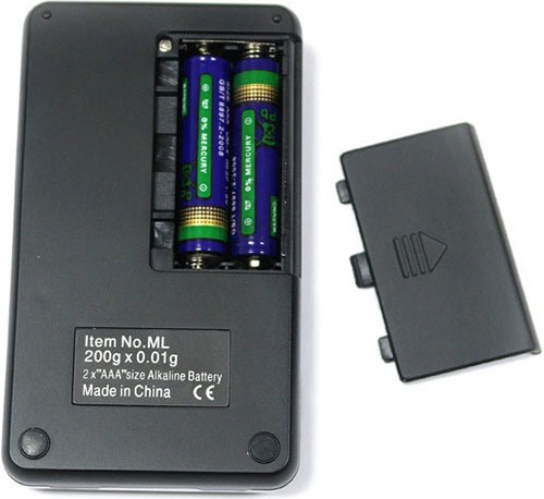Мини-весы "SITITEK ML-B05" работают от 2 обычных батареек ААА, которые продаются на каждом углу