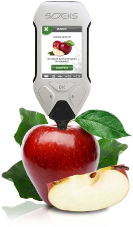 Эковизор СОЭКС "F4" в режиме измерения нитратов в яблоке