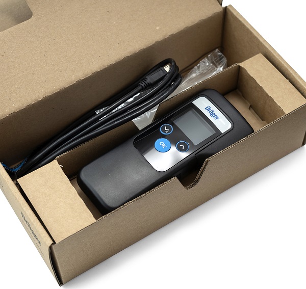 Профессиональный алкотестер Drager Alcotest 6000